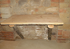 Tisch in Kelo-Ambiente